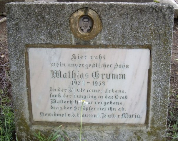 Grum Mathias 1932-1958 Grabstein